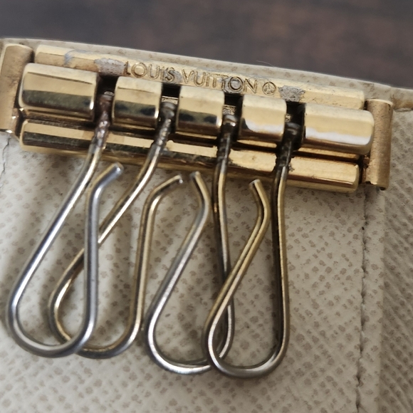 Louis Vuitton Damier Azur Key Cles - Picture 8 of 9